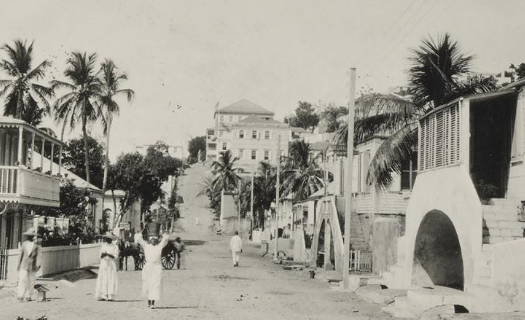 St. Thomas street scene, 1919. Black and white photo.